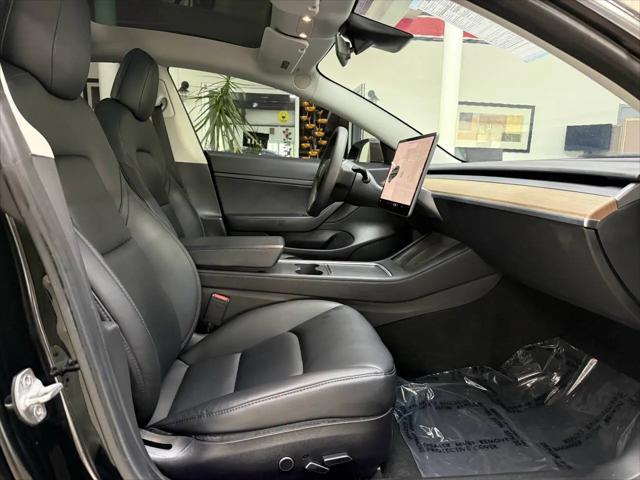 2021 Tesla Model 3 Standard Range Plus Rear-Wheel Drive