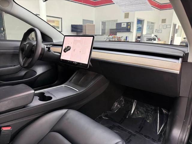 2021 Tesla Model 3 Standard Range Plus Rear-Wheel Drive