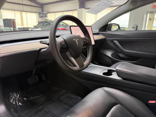 2021 Tesla Model 3 Standard Range Plus Rear-Wheel Drive