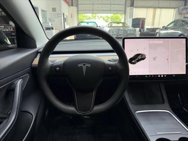 2021 Tesla Model 3 Standard Range Plus Rear-Wheel Drive