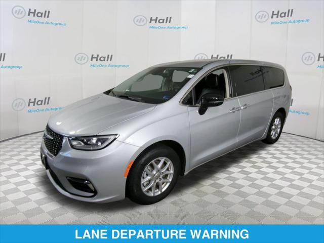 2024 Chrysler Pacifica Touring L 2024 Chrysler Pacifica Touring L