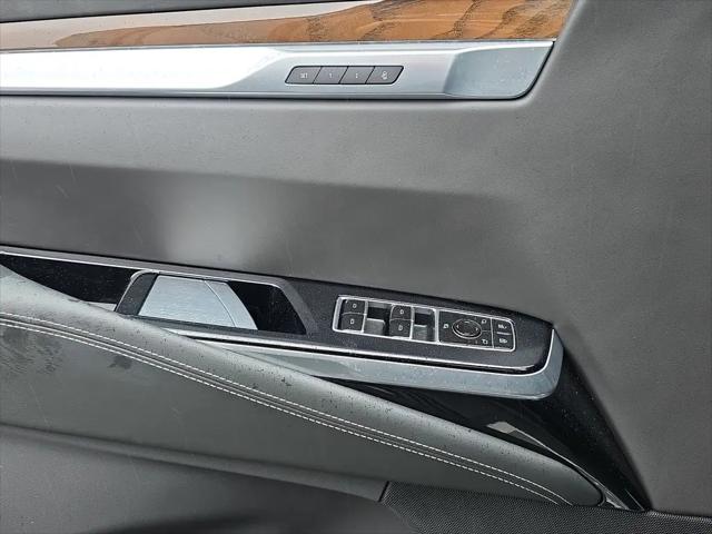 2025 Cadillac Escalade Sport Platinum