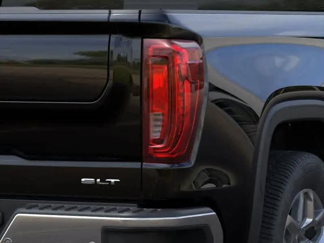 2026 GMC Sierra 1500 Crew Cab, Short Bed, SLT, RWD