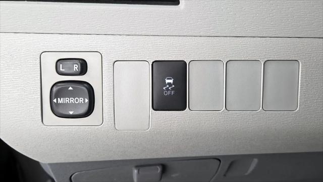 2014 Toyota Sienna L V6 7 Passenger