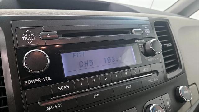 2014 Toyota Sienna L V6 7 Passenger