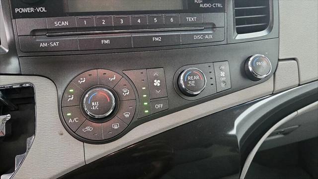 2014 Toyota Sienna L V6 7 Passenger