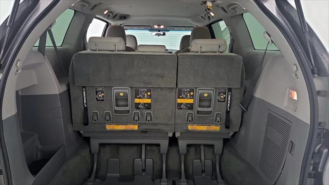 2014 Toyota Sienna L V6 7 Passenger
