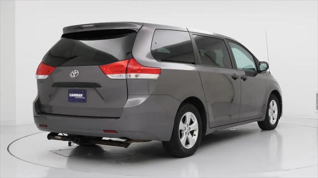 2014 Toyota Sienna L V6 7 Passenger