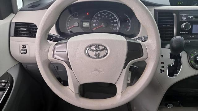 2014 Toyota Sienna L V6 7 Passenger