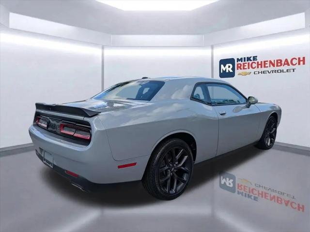 2021 Dodge Challenger SXT