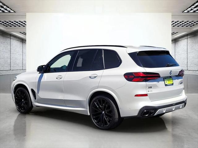2025 BMW X5 M60i