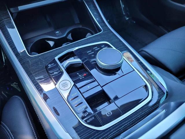 2025 BMW X5 M60i