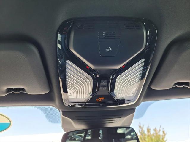 2025 BMW X5 M60i