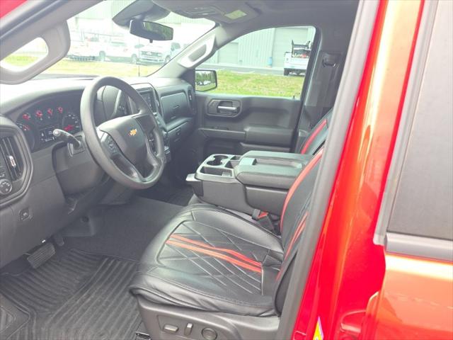 2024 Chevrolet Silverado 1500 4WD Crew Cab Short Bed Custom