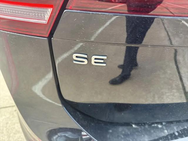 2024 Volkswagen Tiguan 2.0T SE R-Line Black