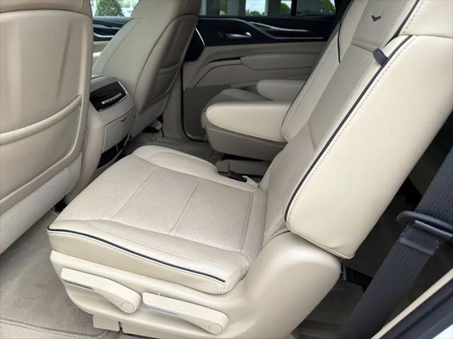 2023 Cadillac Escalade 2WD Premium Luxury