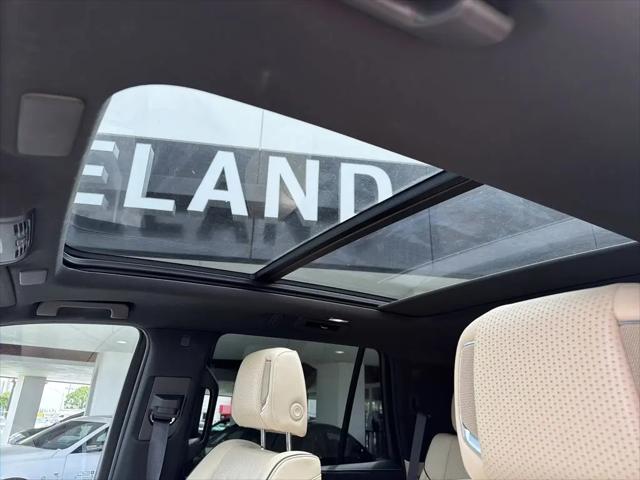 2023 Cadillac Escalade 2WD Premium Luxury