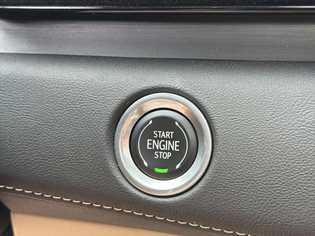 2023 Cadillac Escalade 2WD Premium Luxury