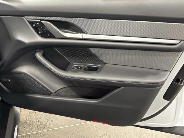2026 Porsche Taycan 4