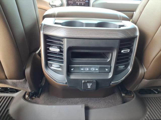 2026 Ram 1500 Laramie Crew Cab 4x4 5'7" Box