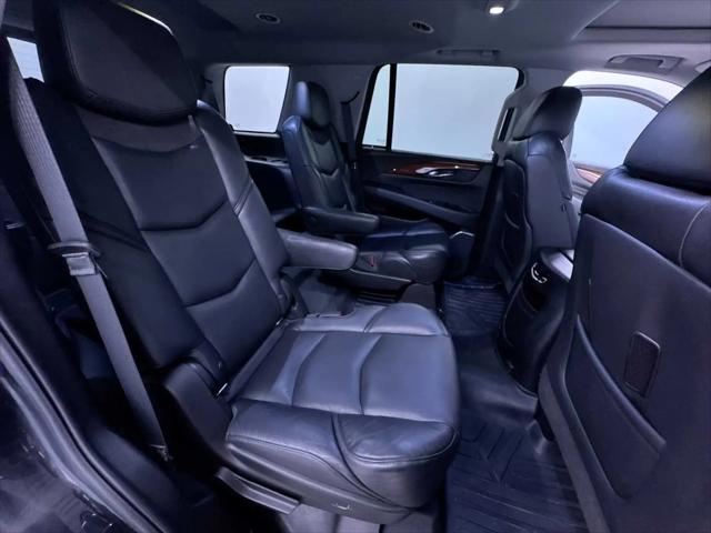 2018 Cadillac Escalade Luxury