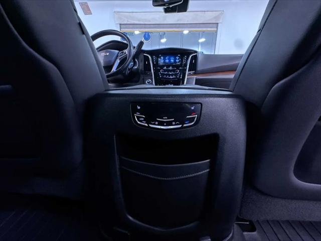 2018 Cadillac Escalade Luxury
