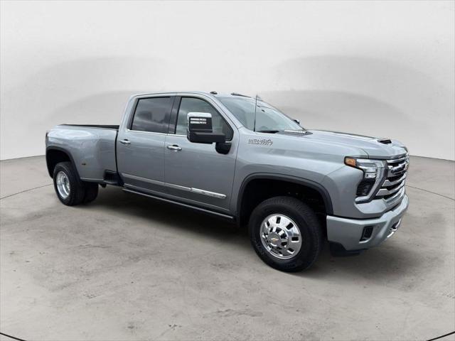 2026 Chevrolet Silverado 3500 HD Crew Cab, Long Bed, High Country Dual Rear Wheel, RWD 2026 Chevrolet Silverado 3500 HD Crew Cab, Long Bed, High Country Dual Rear Wheel, RWD
