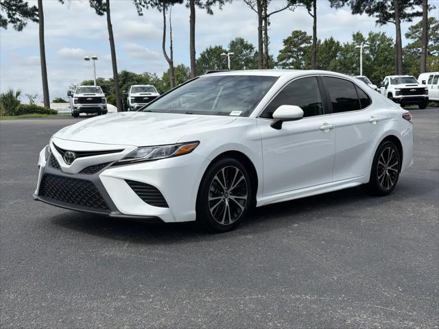 2020 Toyota Camry SE