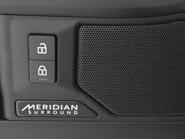 2026 Land Rover Defender P400 X-Dynamic SE