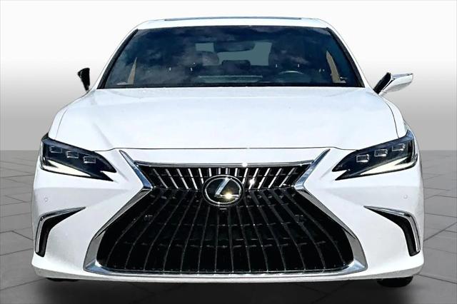 2023 Lexus ES 300h Ultra Luxury
