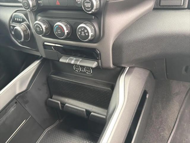 2022 Ram 1500 Big Horn Crew Cab 4x4 5'7" Box