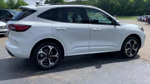 2025 Ford Escape ST-Line Elite
