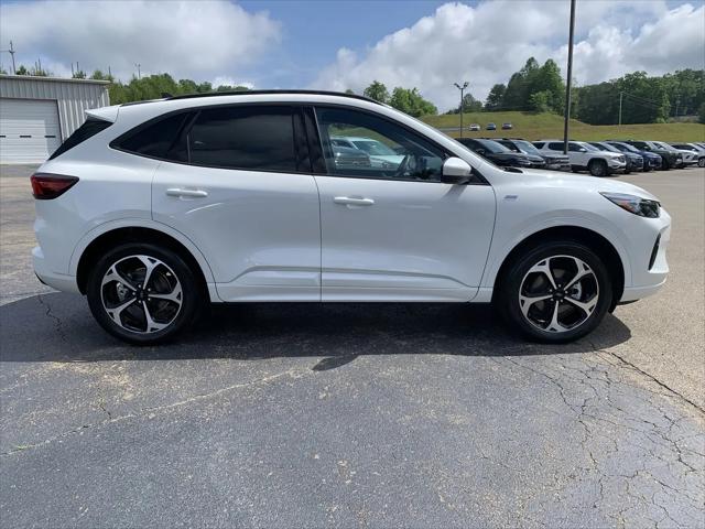 2025 Ford Escape ST-Line Elite