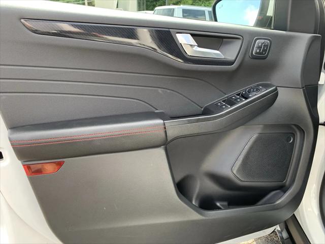2025 Ford Escape ST-Line Elite