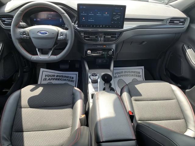 2025 Ford Escape ST-Line Elite