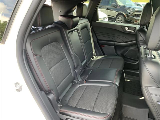 2025 Ford Escape ST-Line Elite