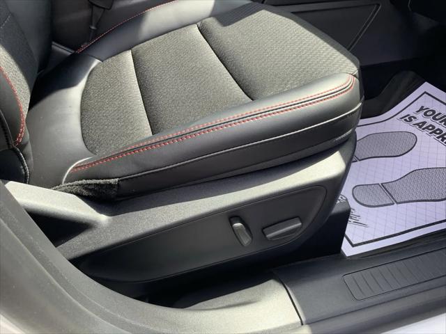 2025 Ford Escape ST-Line Elite