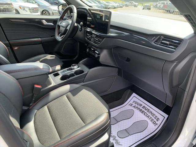 2025 Ford Escape ST-Line Elite