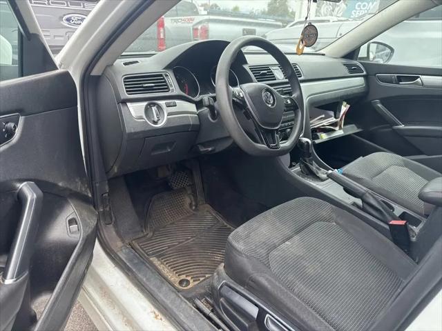 2017 Volkswagen Passat 1.8T S