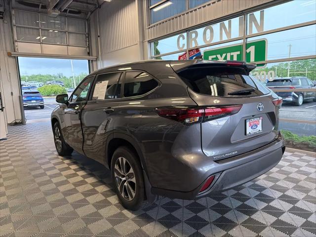 2024 Toyota Highlander Hybrid XLE