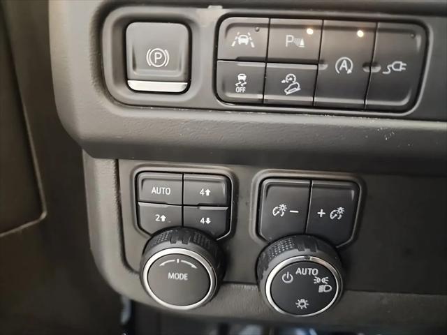 2022 Chevrolet Suburban 4WD Premier