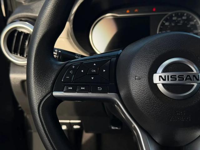 2021 Nissan Versa SV Xtronic CVT