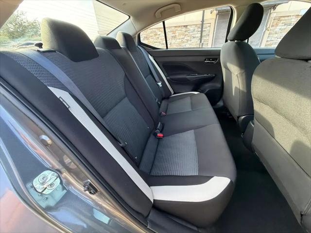 2021 Nissan Versa SV Xtronic CVT
