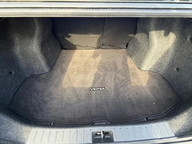 2021 Nissan Versa SV Xtronic CVT