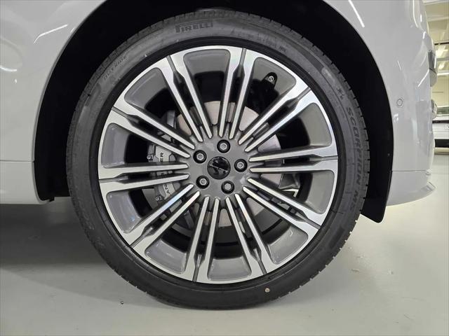 2026 Land Rover Range Rover Sport P400 Dynamic SE
