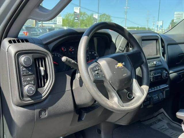 2023 Chevrolet Silverado 1500 4WD Crew Cab Short Bed Custom
