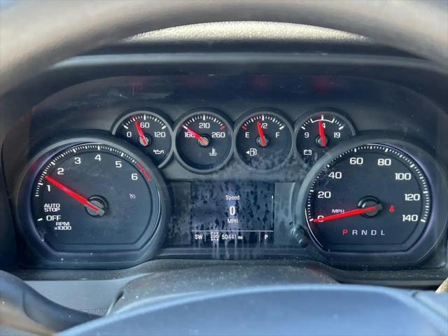 2023 Chevrolet Silverado 1500 4WD Crew Cab Short Bed Custom
