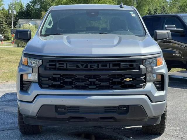 2023 Chevrolet Silverado 1500 4WD Crew Cab Short Bed Custom