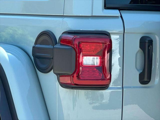2024 Jeep Wrangler 2-Door Recon 4x4
