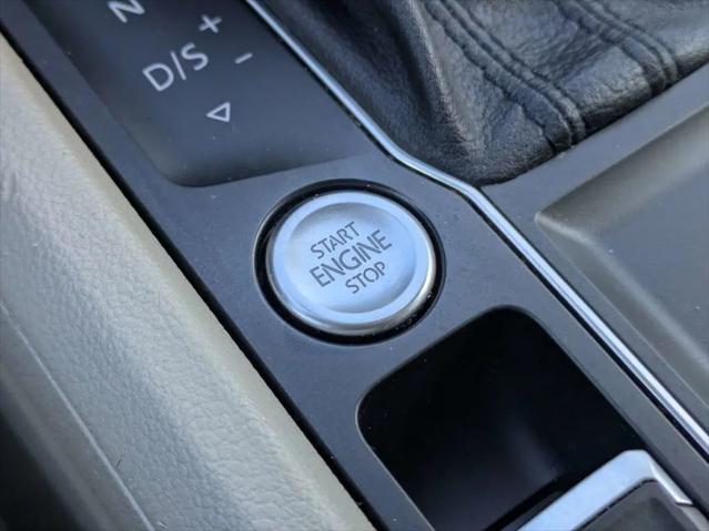 2019 Volkswagen Atlas 3.6L V6 SE w/Technology R-Line